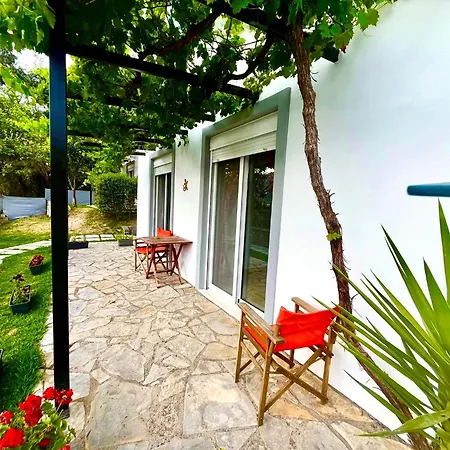 Chakalaka Complex Vlikhón